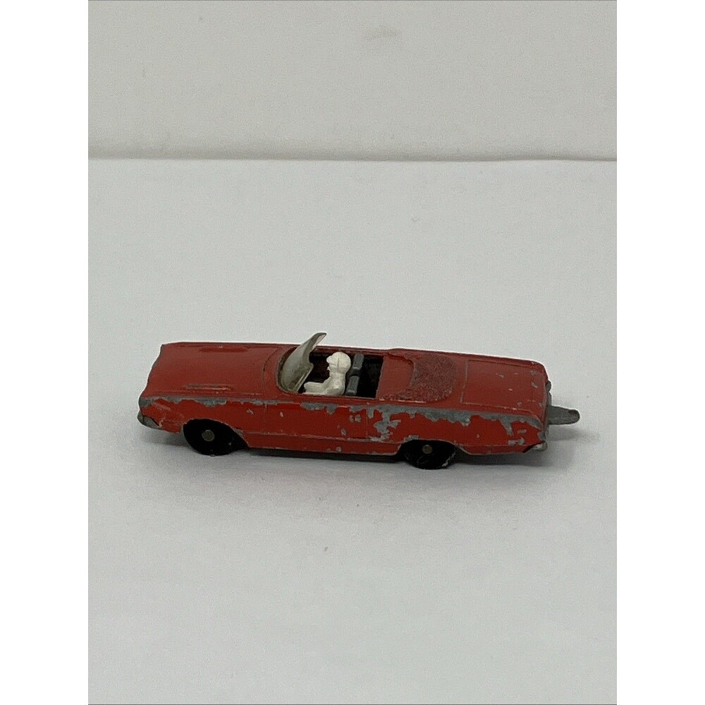 Lone Star Tuf Tots Red Dodge Dart with Driver 1 : 85 Scale England